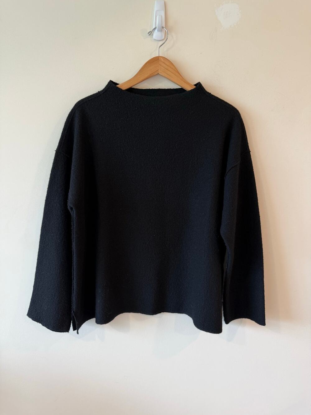 Eileen Fisher Long Sleeve Top Women's Size M/M Black Funnel Neck Long Sleeves